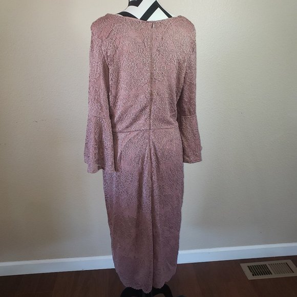 Mikarose Dusty Pink Lace Pencil Fit Dress🌵 - Picture 3 of 7